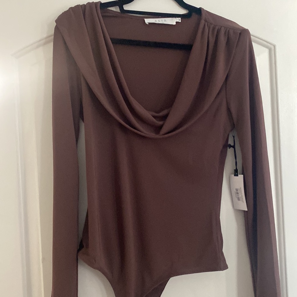 Astr the label NWTcowl neck body suit in brown